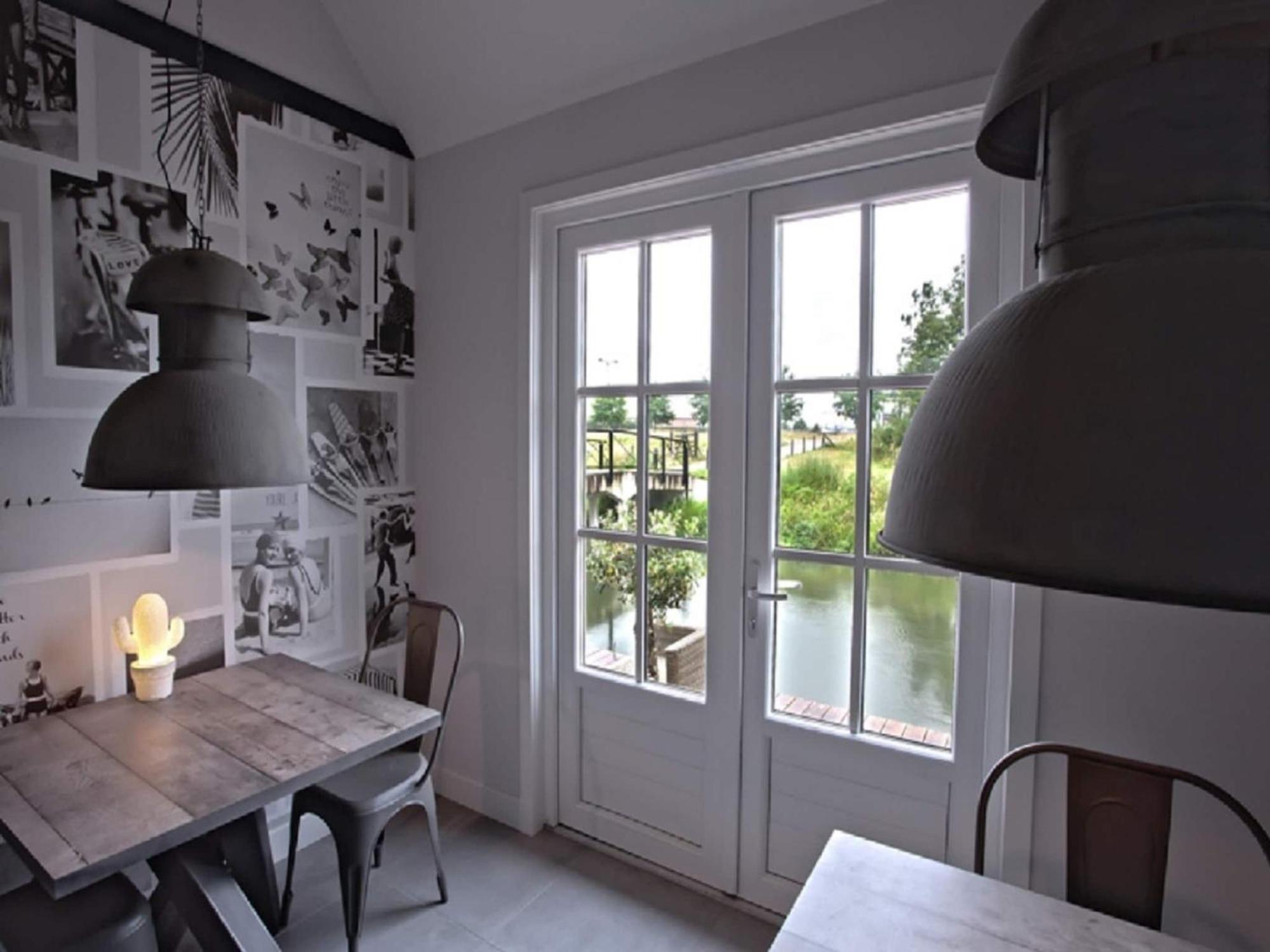 Gorgeous Riverside Chalet In Cothen المظهر الخارجي الصورة